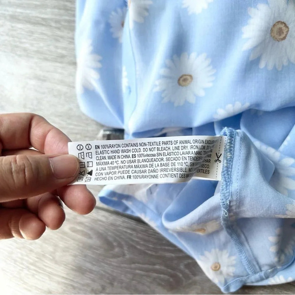 NWT Forever 21 Light Blue Daisy Open Back Button Down Shirt Dress - Picture 10 of 13